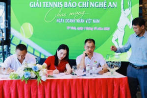 Nghệ An: Giải tennis phong trào thu hút gần 250 VĐV tham dự