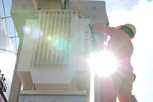 Hà Nội: Một số khu vực đã phải phải ngừng, giảm cung cấp điện khẩn cấp