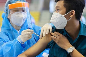 TP Hồ Chí Minh khẩn trương hoàn thành tiêm vaccine Pfizer và Moderna trước ngày 8/8