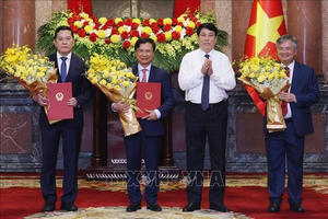Chủ tịch nước trao Quyết định bổ nhiệm 3 Phó Chủ nhiệm Văn phòng Chủ tịch nước