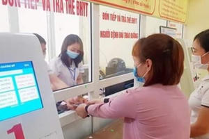 Người lao động mắc COVID-19: Kịp thời giải quyết hưởng chế độ ốm đau Người lao động mắc COVID-19: Kịp thời giải quyết hưởng chế độ ốm đau