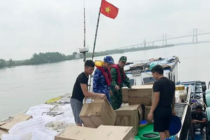 Bắt giữ tàu chở gần 17.000 lít dầu DO không rõ nguồn gốc