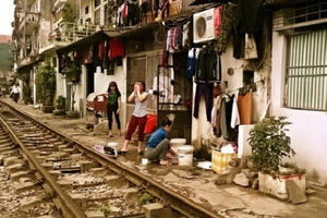 Hà Nội: Cuộc sống trên "phố tàu"