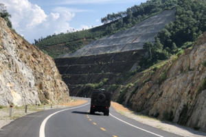 Khởi công 3 dự án đầu tư cao tốc Bắc - Nam Khởi công 3 dự án đầu tư cao tốc Bắc - Nam