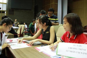 Không tuyển thí sinh nói ngọng, nói lắp vào sư phạm