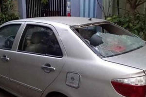 TP Vũng Tàu: Hàng lọat ô tô bị chọi đá và đập phá