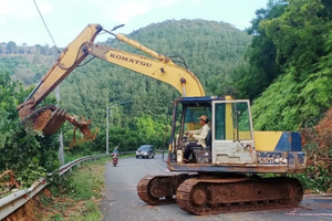 Xử lý xong sạt lở đất ảnh hưởng đến lưu thông đường ĐT.755B nối Đồng Nai - Lâm Đồng