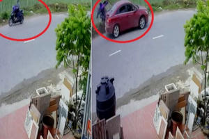 [Clip]: Ô tô lấn làn đâm xe máy nát vụn