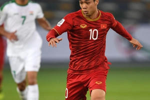 HLV Park Hang Seo bất ngờ thay đổi vị trí đá cắm