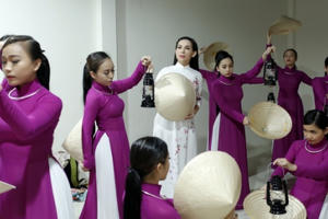 Phi Nhung lần đầu kể chuyện nhận nuôi 21 đứa con