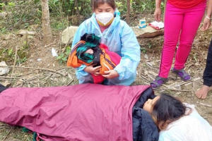 Nghệ An: Hỗ trợ sản phụ "vượt cạn" thành công giữa đường Nghệ An: Hỗ trợ sản phụ "vượt cạn" thành công giữa đường