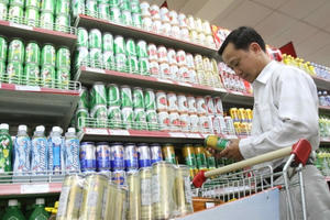 Tiêu thụ bia dịp tết tăng mạnh Tiêu thụ bia dịp tết tăng mạnh