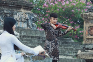 Hoàng Rob tri ân quê ngoại - cố đô Huế bằng MV Tự nguyện