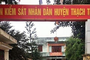 Thanh Hóa: Viện phó Viện kiểm sát nhân dân chết trong tư thế treo cổ tại trụ sở