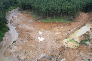 Khoảng trống để lại phía sau “công trường cát tặc” ở Bình Thuận