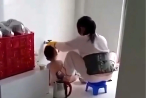 Bộ Y tế yêu cầu xử lý nghiêm việc bạo hành trẻ em tại Bắc Ninh và Bến Tre