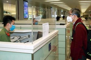 Thủ tục đăng ký công dân Việt Nam ở nước ngoài từ 15/2 Thủ tục đăng ký công dân Việt Nam ở nước ngoài từ 15/2