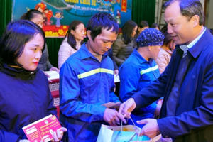 “Tết sum vầy” cùng người lao động thành phố Hà Tĩnh