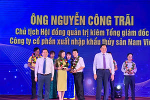 Biểu dương những đóng góp của doanh nhân, doanh nghiệp cho sự phát triển chung của tỉnh Cà Mau