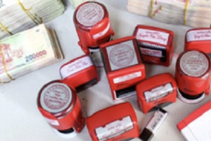 Bị truy tố vì mua bán hóa đơn trái phép