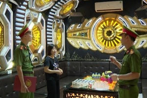 Nghiên cứu sửa quy định cấp phép karaoke, vũ trường