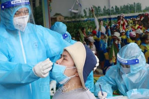 Mùng 5 Tết Nhâm Dần: Thêm 12.170 ca mắc COVID-19, Hà Nội vẫn dẫn đầu