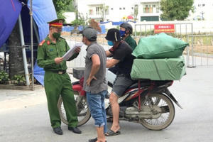 Dịch COVID-19 ở Hà Nội diễn biến phức tạp