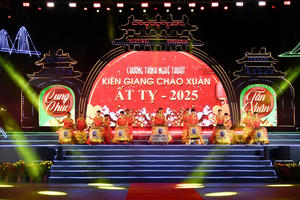 Kiên Giang rực rỡ đêm pháo hoa mừng giao thừa, đón năm mới