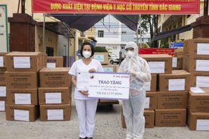 Công ty Sao Thái Dương đã trao tặng hơn 150 tỷ đồng phòng chống Covid 19