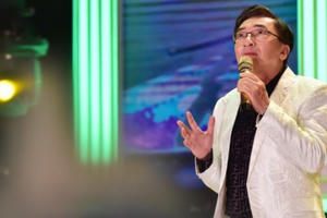 Đình Văn hát ca khúc mới, thức tỉnh những trái tim lạc lối