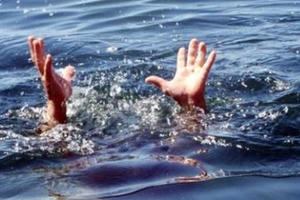 2 học sinh đuối nước khi xuống hồ cứu em