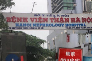 Hàng chục người tại BV Thận Hà Nội bị cách ly do tiếp xúc với ca nhiễm số 254