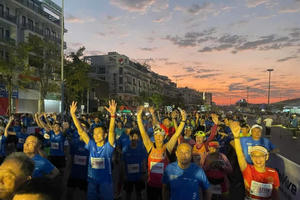 Hơn 13.500 vận động viên chinh phục Giải Marathon Quốc tế Di sản Hạ Long 2024