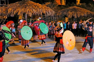 Văn hóa truyền thống - men say của các lễ hội tại Sun World