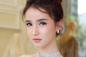 Cận cảnh nhan sắc "thiên thần" chuyển giới của Thái