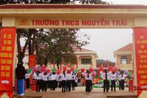 Bé gái 4 tuổi tử vong trong bể bơi lắp ghép ở trường cấp 2 tại Nghệ An