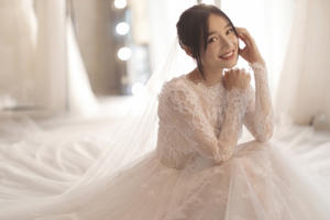 Nhã Phương muốn mang giày bệt cho xứng đôi, Trường Giang bất ngờ nói 1 câu đậm chất ngôn tình