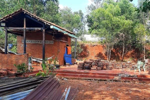 Vụ UBND tỉnh Bình Phước từ chối cấp sổ đỏ trái pháp luật: Người dân tiếp tục kêu… trời Vụ UBND tỉnh Bình Phước từ chối cấp sổ đỏ trái pháp luật: Người dân tiếp tục kêu… trời