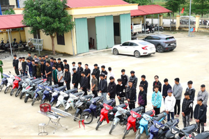 Công an triệu tập 70 thanh thiếu niên mang hung khí "giải quyết mâu thuẫn” trong đêm