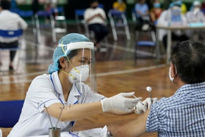 Tối 13/9, ghi nhận 11.172 trường hợp mắc Covid-19, số ca nhiễm trên cả nước giảm theo từng ngày