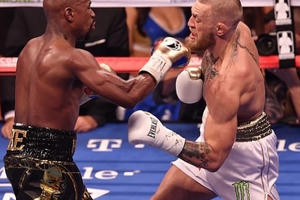 Khabib gạ kèo đấu “dị” với Floyd Mayweather