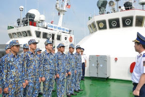 Cảnh đón xuân vui Tết nơi "đầu sóng ngọn gió" của Cảnh sát biển Việt Nam