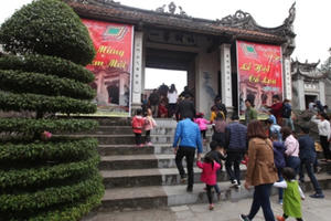 Tưng bừng lễ hội Cổ Loa 2017