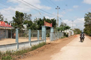 Người dân nghèo hiến 26.000 m2 đất làm đường nông thôn mới