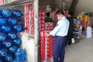 Kiểm tra cơ sở kinh doanh tại An Giang, tạm giữ hơn 600 thùng bia không có hóa đơn chứng từ