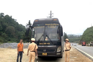 Lào Cai tăng cường kiểm tra, xử lý "xe dù, bến cóc", "xe trá hình tuyến cố định"