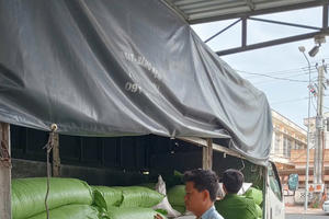 Ngăn chặn gần 3,5 tấn phân bón không rõ nguồn gốc xuất xứ đang trên đường tiêu thụ