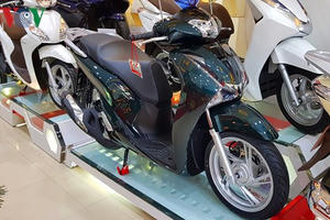 Gần Tết xe máy bị “độn giá” cả chục triệu đồng