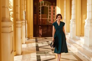 Dương Cẩm Lynh vắt kiệt sức chạy show Dương Cẩm Lynh vắt kiệt sức chạy show