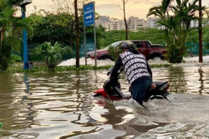 Hà Nội: Danh sách 11 điểm ngập úng khi mưa cường độ lớn kéo dài